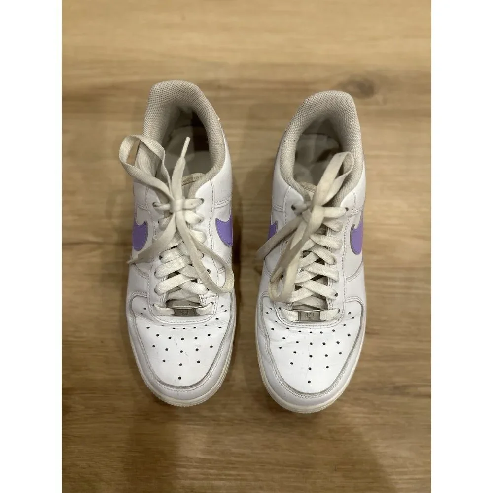 Women's‎ 2009 Nike Air White And Purple Size 6.5 315115-112